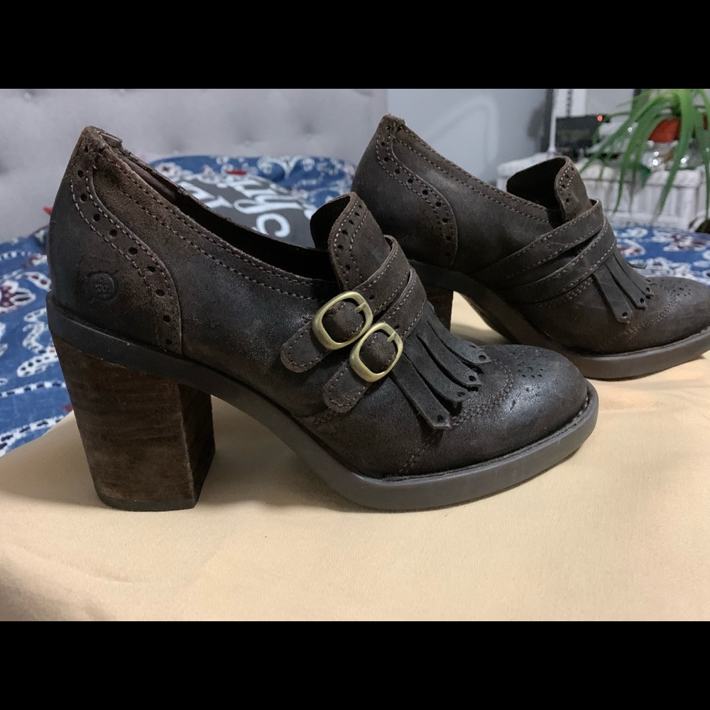 Women’s shoes